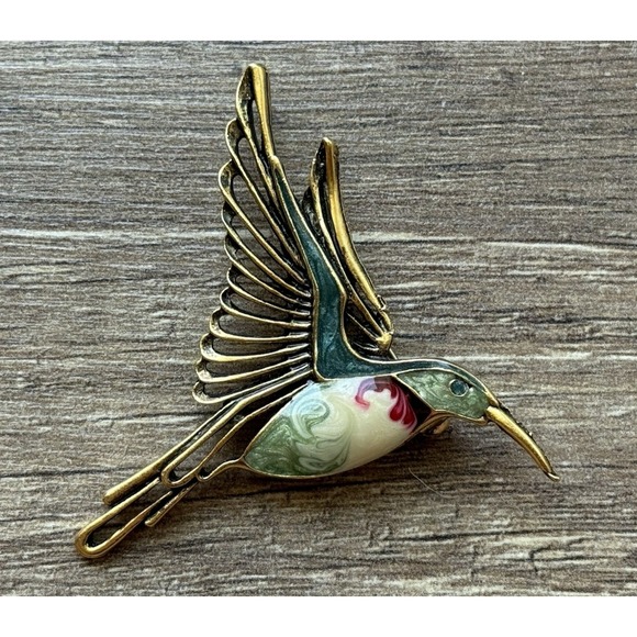 Vintage Cloisonne Style Hummingbird Brooch/Pin Enamel Green Cream Red Gold Tone - Picture 1 of 6